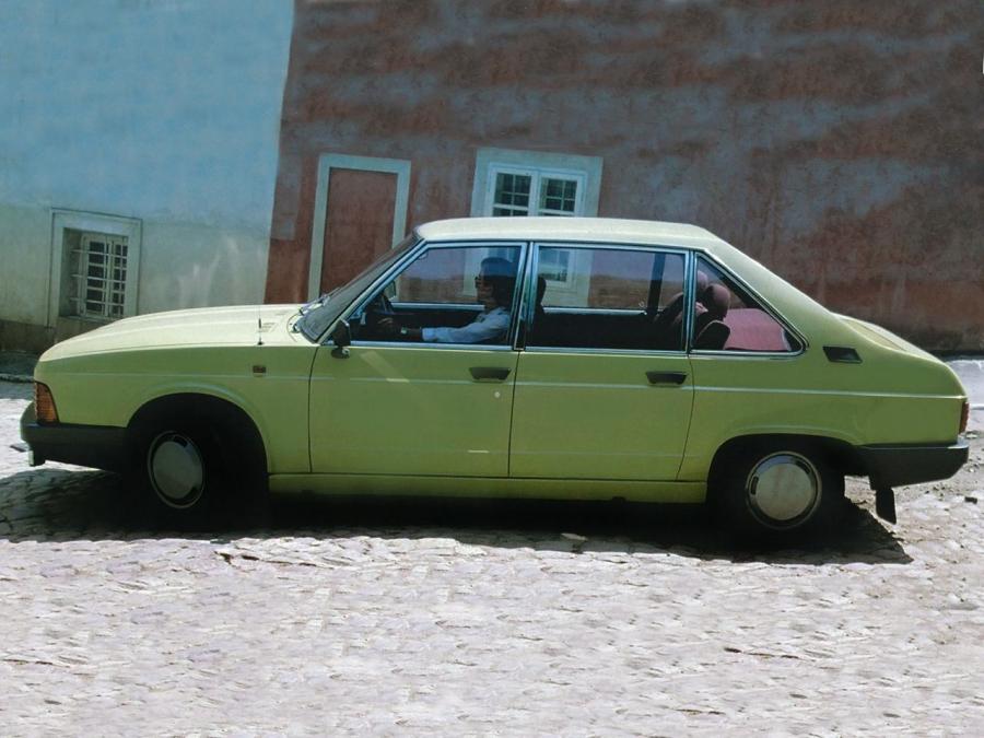  Tatra T613/3 1985 года  (фото 2 из 5)